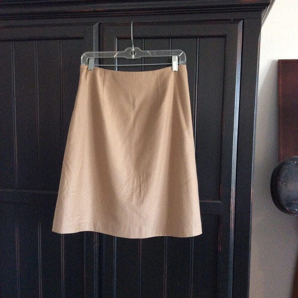 Banana Republic skirt - Picture 3 of 5
